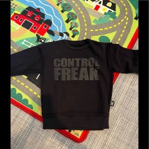 Black sweatshirt size 3-4T